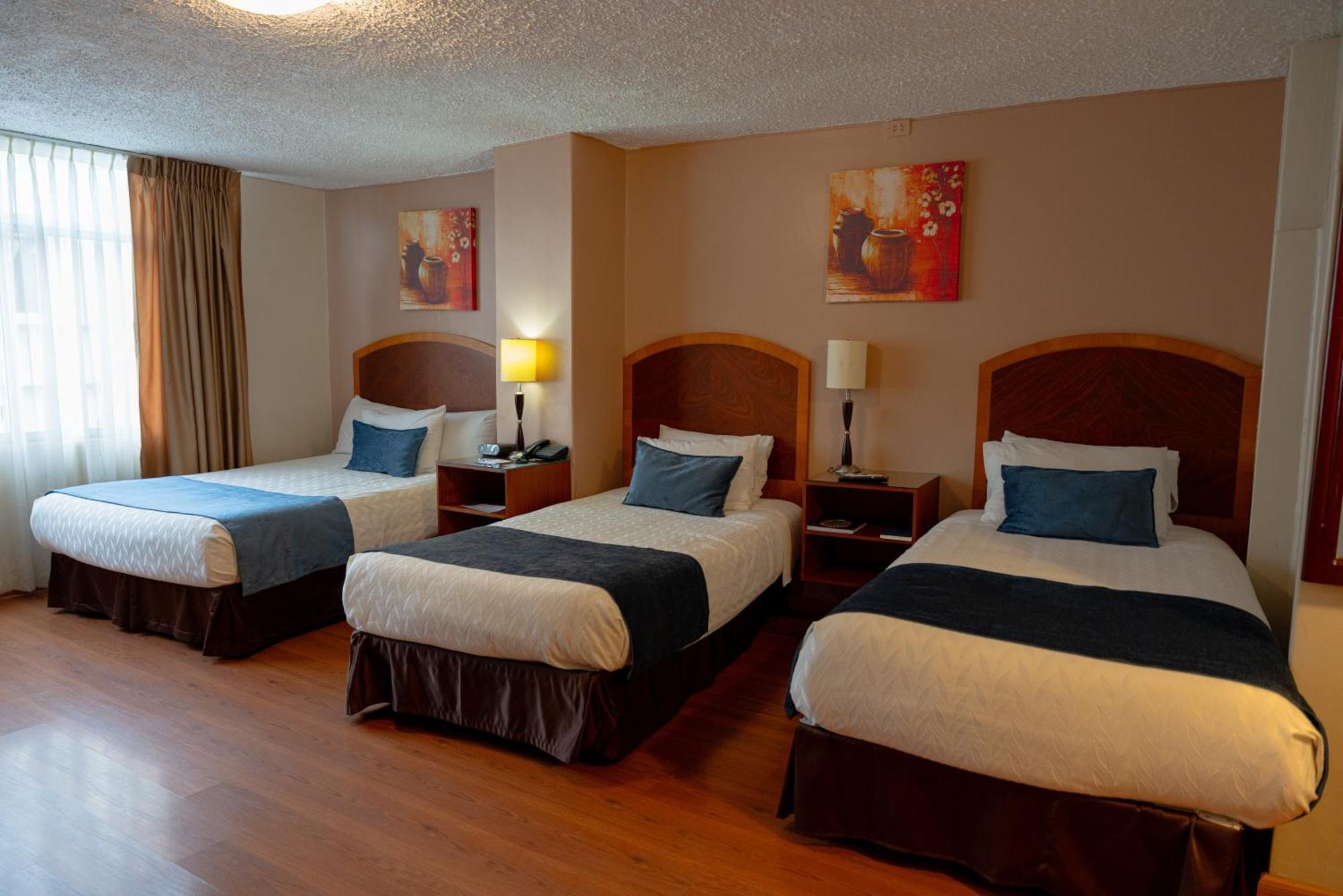 Hotel Santa Monica Куенка Екстериор снимка