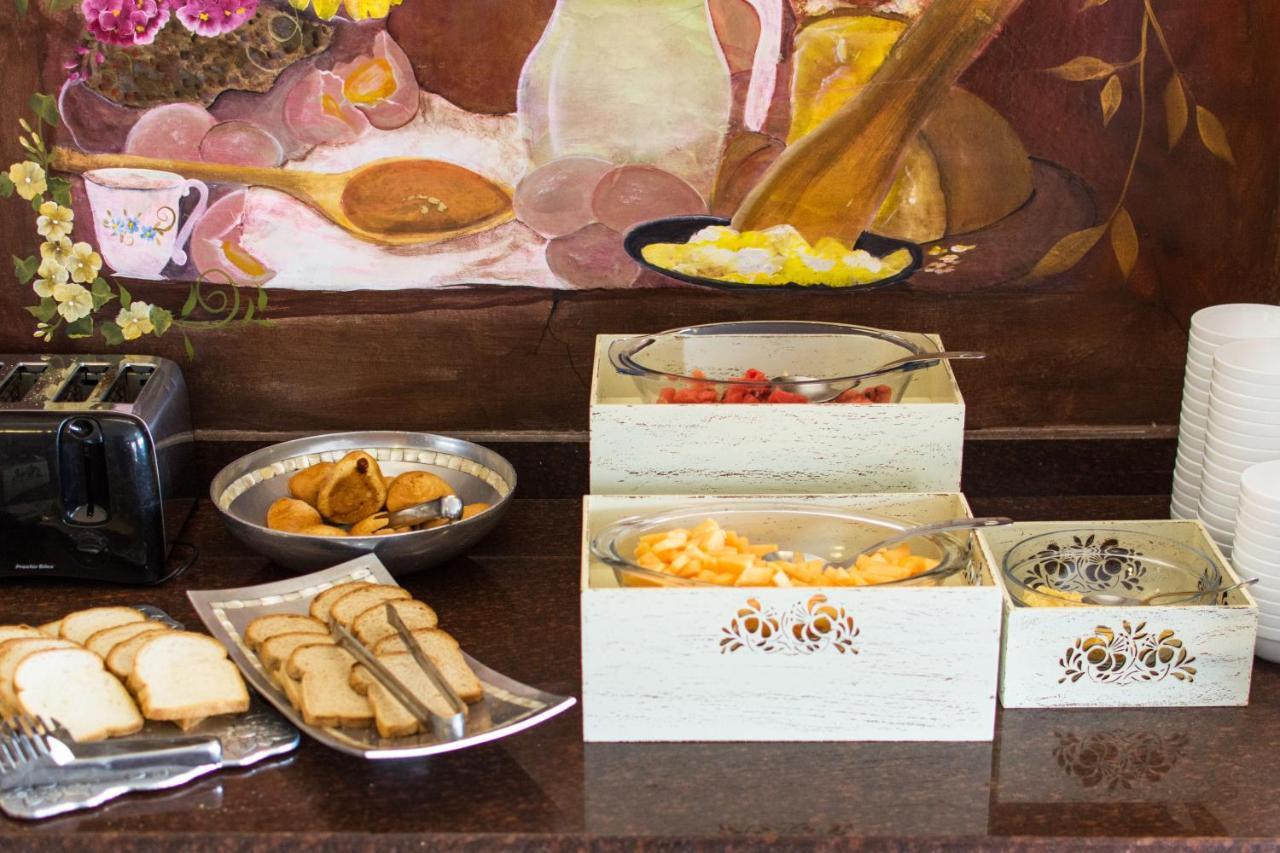 Hotel Santa Monica Куенка Екстериор снимка