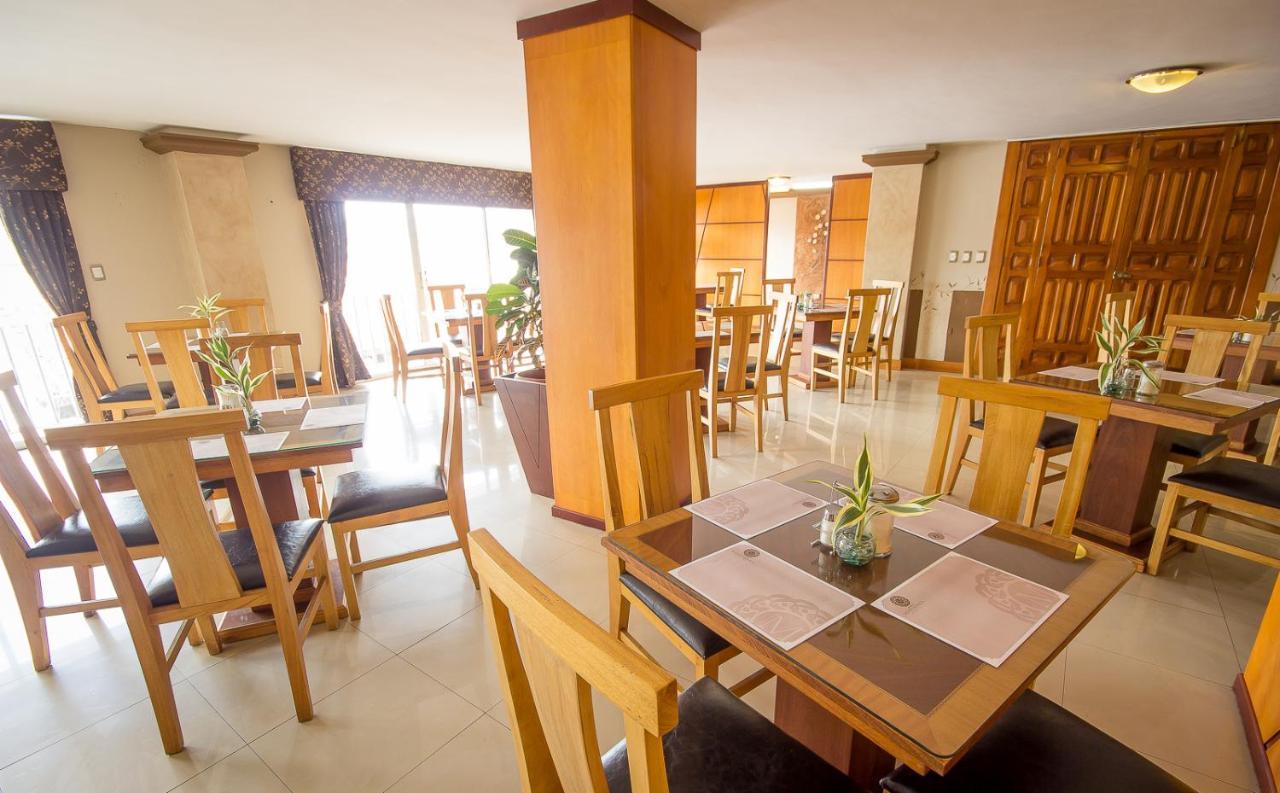 Hotel Santa Monica Куенка Екстериор снимка