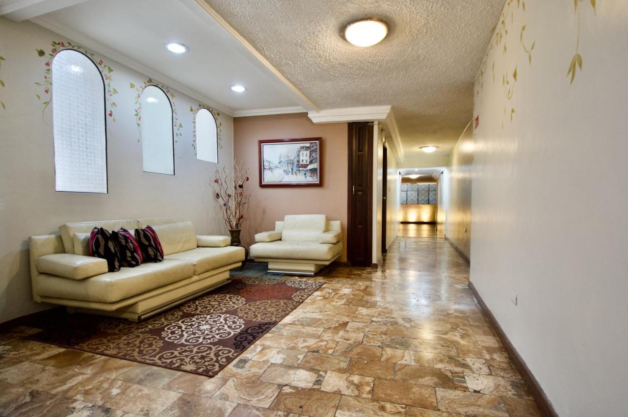 Hotel Santa Monica Куенка Екстериор снимка